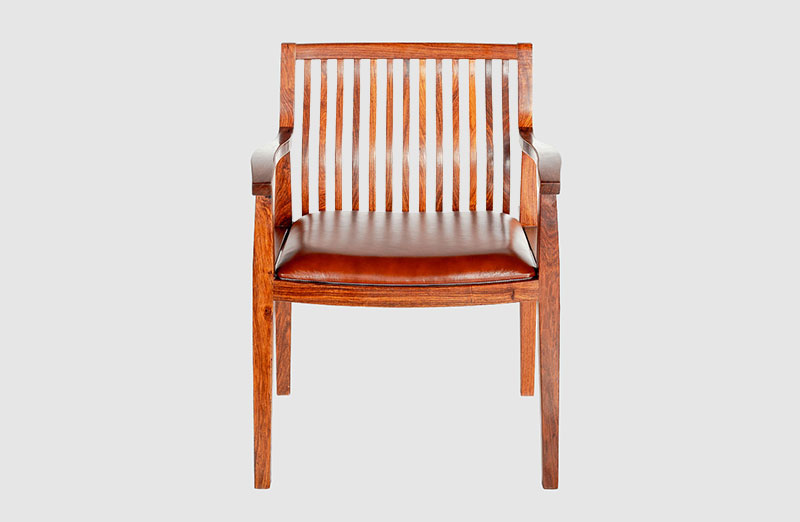 象山中式实木大方椅家具效果图